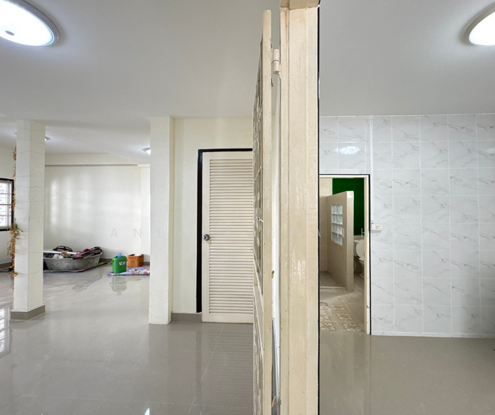 ไทรม้า, Nonthaburi, รัตนาธิเบศร์, Sai Ma, Muang Nonthaburi, Nonthaburi, 6 Bedrooms, 300 sqm, Semi-Detached House (Twin House) For Sale, by Panlapa Khanha, 500190101 - DDproperty.com