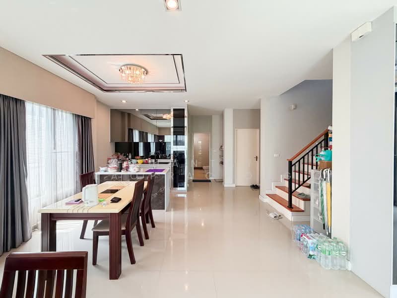 The Grand Pinklao : เดอะ แกรนด์ ปิ่นเกล้า, กรุงเทพ, 594 ถนน บรมราชชนนี, ศาลาธรรมสพน์, ทวีวัฒนา, กรุงเทพ, 300 ตร.ม., บ้านเดี่ยว ขาย, โดย Chantat Raoprachong, 500190139 - DDproperty.com