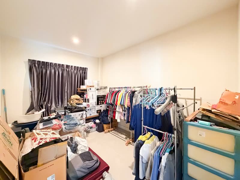 The Grand Pinklao, Bangkok, 594 Borommaratchachonnani Road, Sala Thammasop, Thawi Watthana, Bangkok, 4 Bedrooms, 300 sqm, Single Detached House For Sale, by Chantat Raoprachong, 500190139 - DDproperty.com