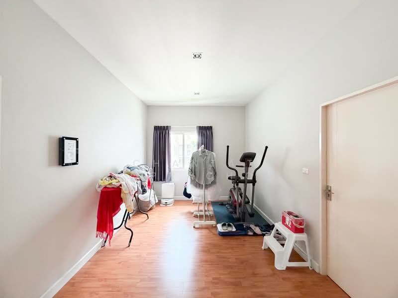 The Grand Pinklao, Bangkok, 594 Borommaratchachonnani Road, Sala Thammasop, Thawi Watthana, Bangkok, 4 Bedrooms, 300 sqm, Single Detached House For Sale, by Chantat Raoprachong, 500190139 - DDproperty.com