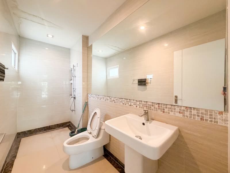 The Grand Pinklao : เดอะ แกรนด์ ปิ่นเกล้า, กรุงเทพ, 594 ถนน บรมราชชนนี, ศาลาธรรมสพน์, ทวีวัฒนา, กรุงเทพ, 300 ตร.ม., บ้านเดี่ยว ขาย, โดย Chantat Raoprachong, 500190139 - DDproperty.com