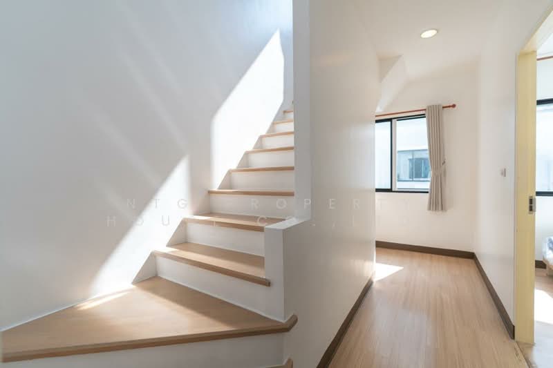 Baan Klang Muang Rama 9-Ramkhmahaeng, Bangkok, Soi Ramkhamhaeng 39, Phlapphla, Wang Thonglang, Bangkok, 3 Bedrooms, 149 sqm, Townhouse For Rent, by NTG Property House Co.,Ltd., 500190141 - DDproperty.com