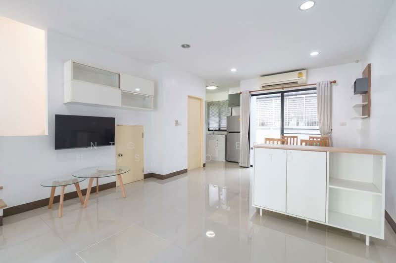 Baan Klang Muang Rama 9-Ramkhmahaeng, Bangkok, Soi Ramkhamhaeng 39, Phlapphla, Wang Thonglang, Bangkok, 3 Bedrooms, 149 sqm, Townhouse For Rent, by NTG Property House Co.,Ltd., 500190141 - DDproperty.com