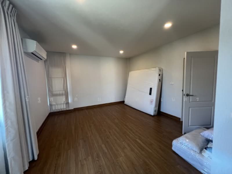 Centro Ratchapruek-Suan Phak, Nonthaburi, Bangkruai Jongtanom, Bang Kruai, Bang Kruai, Nonthaburi, 4 Bedrooms, 260 sqm, Single Detached House For Rent, by นัฐพงค์ มณีอัครเนตร, 500190164 - DDproperty.com