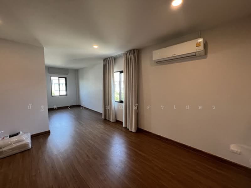 Centro Ratchapruek-Suan Phak, Nonthaburi, Bangkruai Jongtanom, Bang Kruai, Bang Kruai, Nonthaburi, 4 Bedrooms, 260 sqm, Single Detached House For Rent, by นัฐพงค์ มณีอัครเนตร, 500190164 - DDproperty.com