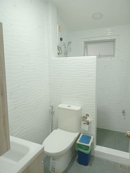 NG271 ให้เช่าบ้านเดี่ยว 2 ชั้น เฟอร์ครบ พร้อมอยู่ ห้วยขวาง เหม่งจ๋าย, Bangkok, เหม่งจ๋าย, Wang Thonglang, Wang Thonglang, Bangkok, 3 Bedrooms, 200 sqm, Single Detached House For Rent, by NTG Property House Co.,Ltd., 500190175 - DDproperty.com