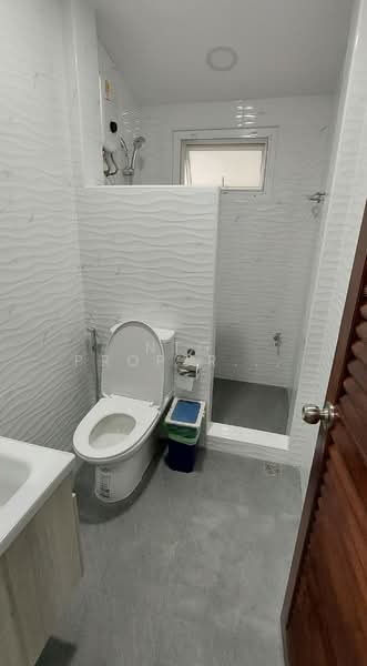 NG271 ให้เช่าบ้านเดี่ยว 2 ชั้น เฟอร์ครบ พร้อมอยู่ ห้วยขวาง เหม่งจ๋าย, Bangkok, เหม่งจ๋าย, Wang Thonglang, Wang Thonglang, Bangkok, 3 Bedrooms, 200 sqm, Single Detached House For Rent, by NTG Property House Co.,Ltd., 500190175 - DDproperty.com