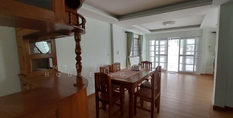 ให้เช่า - NG271 ให้เช่าบ้านเดี่ยว 2 ชั้น เฟอร์ครบ พร้อมอยู่ ห้วยขวาง เหม่งจ๋าย, กรุงเทพ