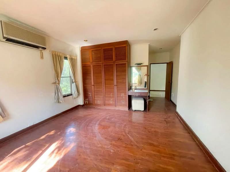 House for sale beach front Pattaya, Chon Buri (Pattaya), ถนนสุขุมวิท - บ้านอำเภอ, Na Chom Thian, Sattahip, Chon Buri (Pattaya), 4 Bedrooms, 268 sqm, Single Detached House For Sale, by Nichapa Phiachan, 500190177 - DDproperty.com