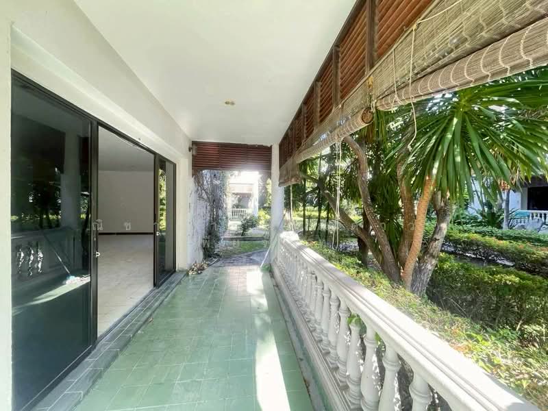 House for sale beach front Pattaya, Chon Buri (Pattaya), ถนนสุขุมวิท - บ้านอำเภอ, Na Chom Thian, Sattahip, Chon Buri (Pattaya), 4 Bedrooms, 268 sqm, Single Detached House For Sale, by Nichapa Phiachan, 500190177 - DDproperty.com