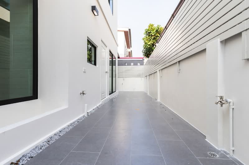 Pruksa Town Nexts Onnut - Rama 9, Bangkok, Chaloem Phrakiat Rama 9 Road, Prawet, Prawet, Bangkok, 3 Bedrooms, 164 sqm, Townhouse For Sale, by Tharnavee Tharnasetthadakul, 500190184 - DDproperty.com