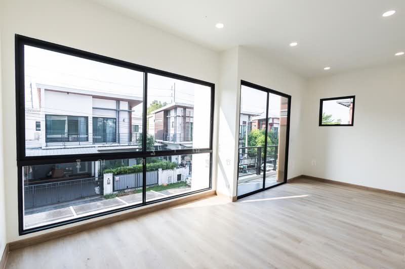 Pruksa Town Nexts Onnut - Rama 9, Bangkok, Chaloem Phrakiat Rama 9 Road, Prawet, Prawet, Bangkok, 3 Bedrooms, 164 sqm, Townhouse For Sale, by Tharnavee Tharnasetthadakul, 500190184 - DDproperty.com