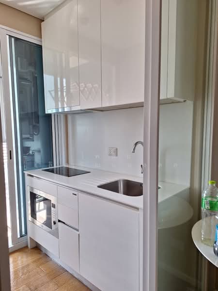 The Saint Residences Ladprao, Bangkok, 588 Vibhavadi-Rangsit Road, Jom Phon, Chatuchak, Bangkok, 1 Bedroom, 31 sqm, Condo For Rent, by ไพลิน เลิศวัฒนมงคล, 500190198 - DDproperty.com