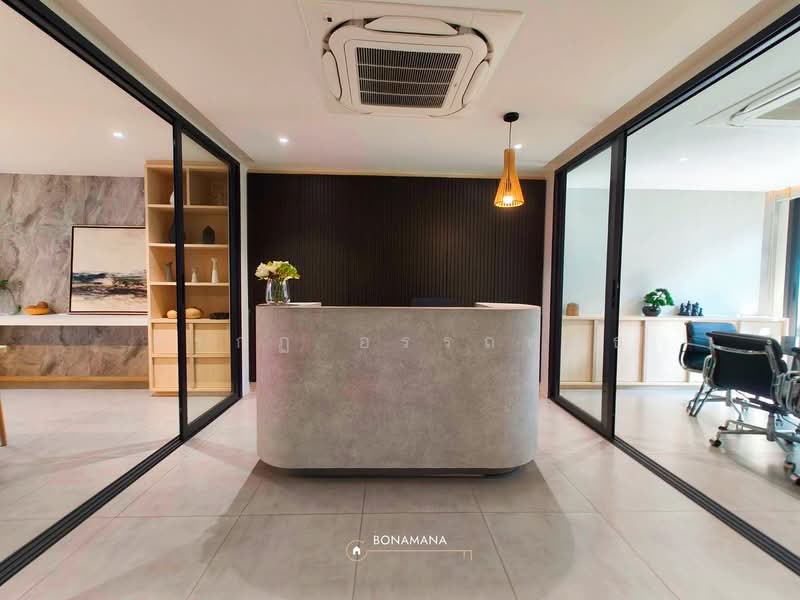 Town in Town, Bangkok, ศรีวรา, Phlapphla, Wang Thonglang, Bangkok, , 475 sqm, Office Space For Sale, by Korakot Atapan, 500190226 - DDproperty.com