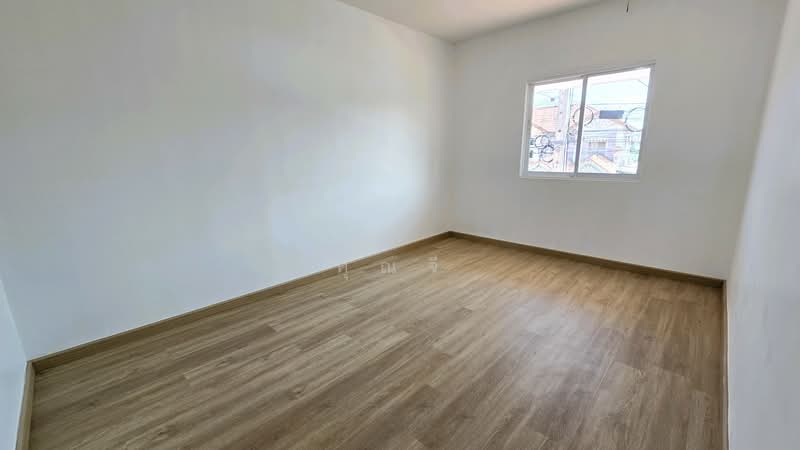 รีโนเวทใหม่ทั้งหลัง! ในราคาคุ้มค่า!! ขายทาวน์เฮ้าส์ 2 ชั้น 19 ตร.ว. หมู่บ้าน พฤกษา 41 กันตนา, นนทบุรี, บ้านใหม่, บางใหญ่, นนทบุรี, 120 ตร.ม., ทาวน์เฮ้าส์ ขาย, โดย คุณจี, 500190234 - DDproperty.com