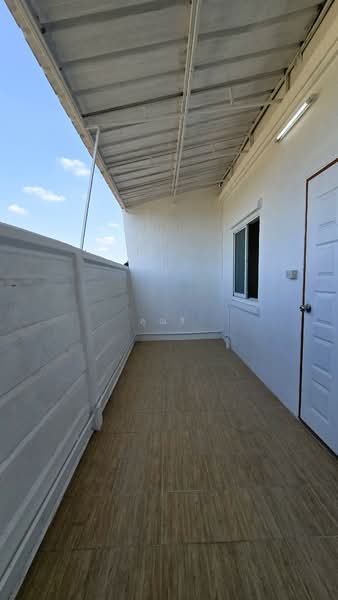 รีโนเวทใหม่ทั้งหลัง! ในราคาคุ้มค่า!! ขายทาวน์เฮ้าส์ 2 ชั้น 19 ตร.ว. หมู่บ้าน พฤกษา 41 กันตนา, Nonthaburi, Ban Mai, Bang Yai, Nonthaburi, 4 Bedrooms, 120 sqm, Townhouse For Sale, by คุณจี, 500190234 - DDproperty.com