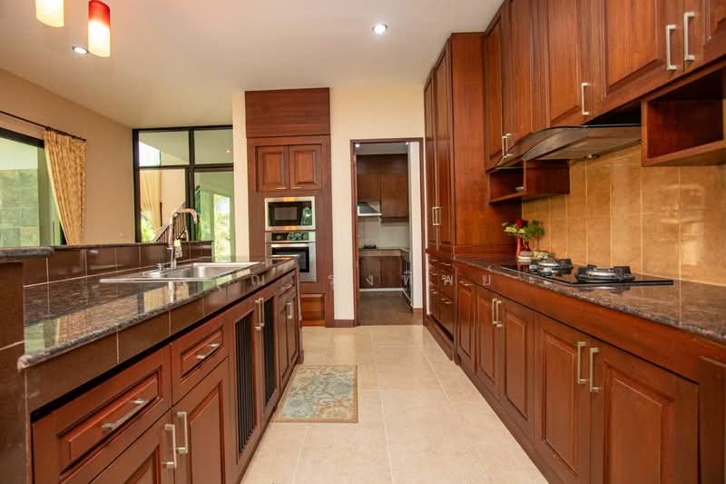 Discover Luxurious Living in Mae Rim Your Dream Home Awaits, Chiang Mai, Muang Kaeo, Mae Rim, Chiang Mai, 5 Bedrooms, 545 sqm, Villa For Sale, by คุณ รุ่งทิพย์, 500190242 - DDproperty.com