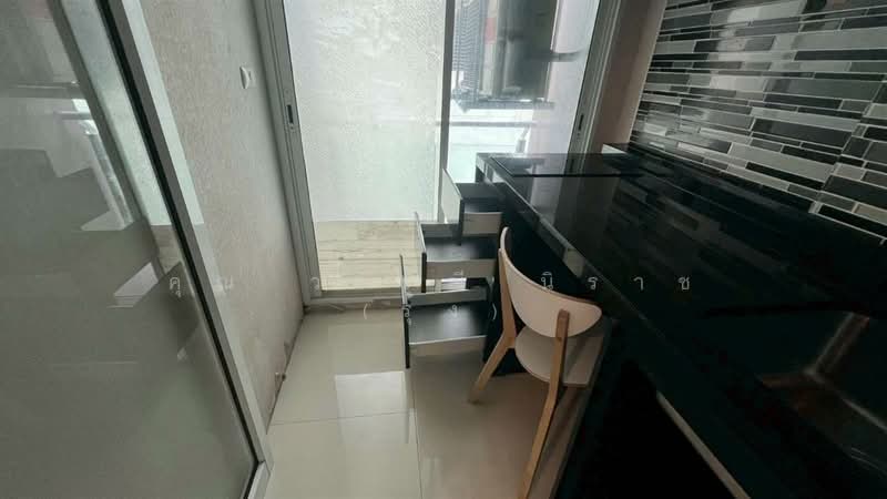 Chateau In Town Charansanitwong 96/2, Bangkok, 152 Soi Charansanitwong 96/2, Bang O, Bang Phlat, Bangkok, 1 Bedroom, 30 sqm, Condo For Sale, by คุณ วารุณี นิราช (รุ้ง), 500190262 - DDproperty.com