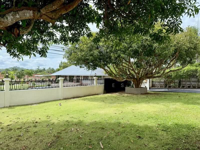 Luxury 4 Bedroom House for Sale in Siam Country East Pattaya, Chon Buri (Pattaya), Nong Pru, Bang Lamung (Pattaya), Chon Buri (Pattaya), 4 Bedrooms, 750 sqm, Single Detached House For Sale, by PLC real estate, 500190269 - DDproperty.com