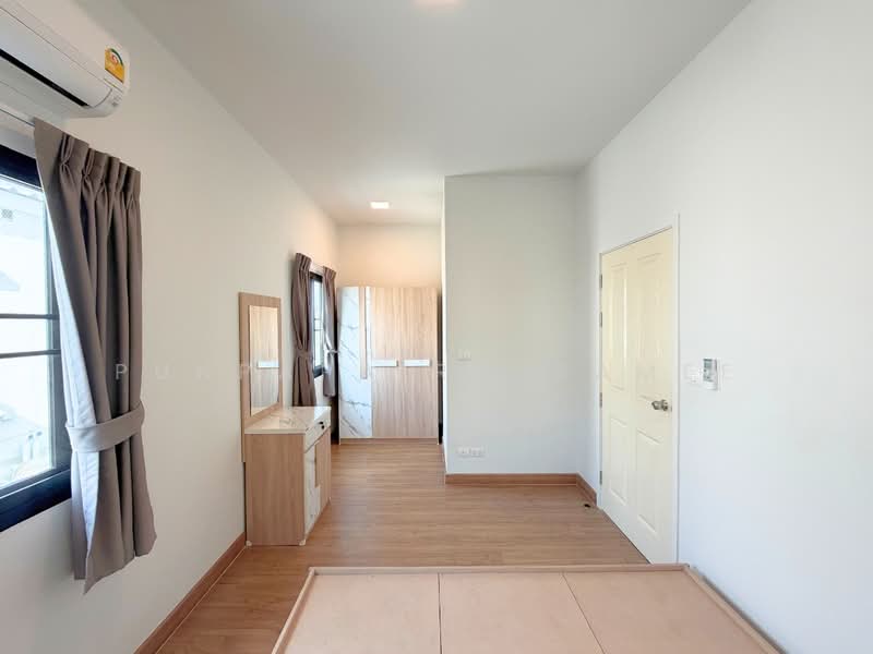 The Thamm Iconic Onnut-Motorway, Bangkok, 987 Soi Lat Krabang 3, Lat Krabang, Lat Krabang, Bangkok, 2 Bedrooms, 107 sqm, Townhouse For Sale, by Punpapa Rassamee, 500190271 - DDproperty.com