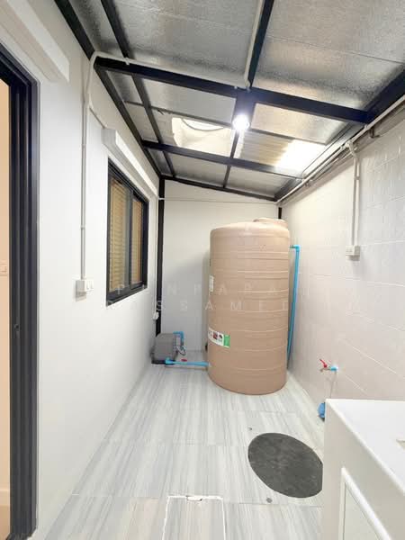 The Thamm Iconic Onnut-Motorway, Bangkok, 987 Soi Lat Krabang 3, Lat Krabang, Lat Krabang, Bangkok, 2 Bedrooms, 107 sqm, Townhouse For Sale, by Punpapa Rassamee, 500190271 - DDproperty.com