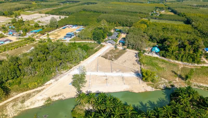 ขาย - แบ่งขายที่ดินถมแล้ว (มีปลายแปลง) ซอยสะเดาหวาน ตำบลละหาร อำเภอปลวกแดง ระยอง, ระยอง