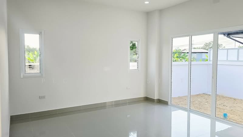 3 Bedroom House for Sale in Huay Yai Pattaya, Chon Buri (Pattaya), Bang Lamung, Bang Lamung (Pattaya), Chon Buri (Pattaya), 3 Bedrooms, 145 sqm, Single Detached House For Sale, by PLC real estate, 500190308 - DDproperty.com