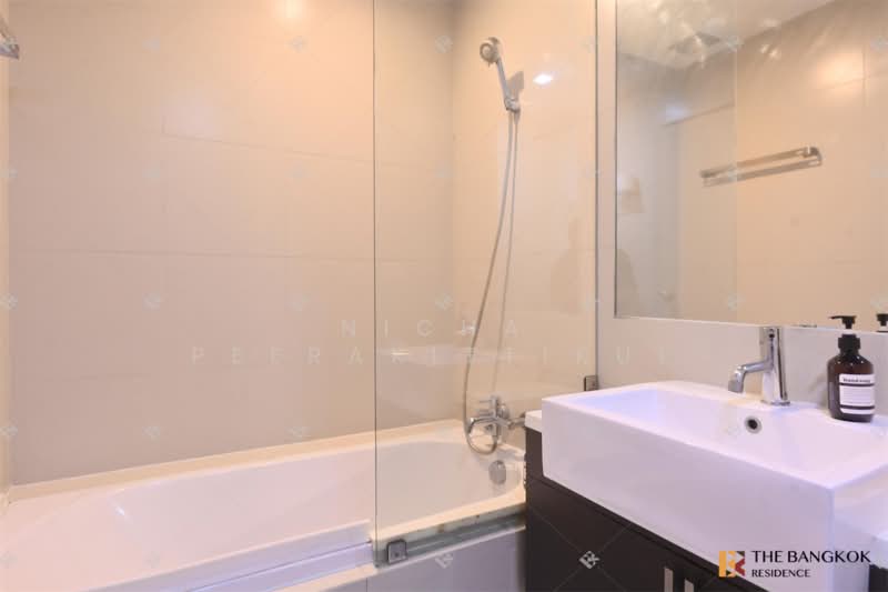 Noble Solo, Bangkok, 988 Thong Lo, Khlong Tan Nua, Watthana, Bangkok, 2 Bedrooms, 100 sqm, Condo For Rent, by Nicha Peerakittikul, 500190336 - DDproperty.com