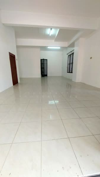 หมู่บ้านแฟมิลี่ทาวน์1 ชลบุรี (Family Town1), Chon Buri (Pattaya), Na Pa, Muang Chon Buri, Chon Buri (Pattaya), 4 Bedrooms, 120 sqm, Townhouse For Sale, by The Best Property อ้อ, 500190352 - DDproperty.com