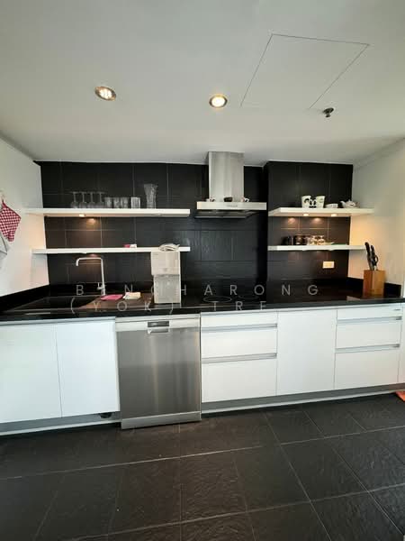 Lumpini Ville Sukhumvit 77, Bangkok, Sukhumvit 77 Road, Suan Luang, Suan Luang, Bangkok, 2 Bedrooms, 68 sqm, Condo For Rent, by Bencharong (Yok) Treerat-a-na-wat, 500190369 - DDproperty.com