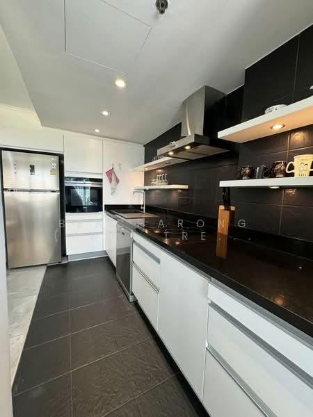 Lumpini Ville Sukhumvit 77, Bangkok, Sukhumvit 77 Road, Suan Luang, Suan Luang, Bangkok, 2 Bedrooms, 68 sqm, Condo For Rent, by Bencharong (Yok) Treerat-a-na-wat, 500190369 - DDproperty.com