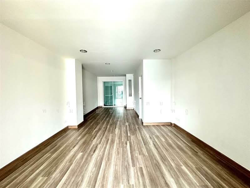 ทาวน์เฮ้าส์ 2 ชั้น 23.2 ตร.ว. ทาวน์เฮ้าส์ ซอยรามอินทรา62 แยก1 ใกล้รพ.สินแพทย์รามอินทรา, Bangkok, ถนนรามอินทรา, Ram Inthra, Khan Na Yao, Bangkok, 2 Bedrooms, 96 sqm, Townhouse For Sale, by คุณ อาทิตยา พรมชัยชนะ (พลู), 500190370 - DDproperty.com