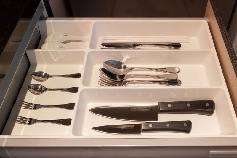 Park Origin Phrom Phong (Park 24), Bangkok, 68 Soi Sukhumvit 24, Khong Tan, Khlong Toei, Bangkok, 1 Bedroom, 33 sqm, Condo For Rent, by Bencharong (Yok) Treerat-a-na-wat, 500190426 - DDproperty.com