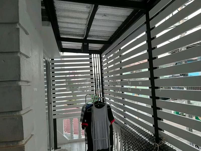 ทาวน์เฮ้าส์ 3 ชั้น 17 ตร.ว. ทาวน์เฮ้าส์ ซอยแจ้งวัฒนะ4 แยก7 ถนนแจ้งวัฒนะ, Bangkok, ถนนแจ้งวัฒนะ, Anusaowari, Bang Khen, Bangkok, 2 Bedrooms, 100 sqm, Townhouse For Sale, by คุณ พัชรนันท์ พรมพิทักษ์ (นัจข์), 500190436 - DDproperty.com