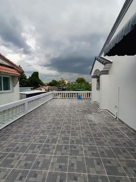 หมู่บ้านรังสิยา2 ซ.วชิรธรรมสาธิต55, Bangkok, Bang Chak, Phra Khanong, Bangkok, 6 Bedrooms, 285 sqm, Single Detached House For Rent, by Sunitra Sachdev, 500190461 - DDproperty.com