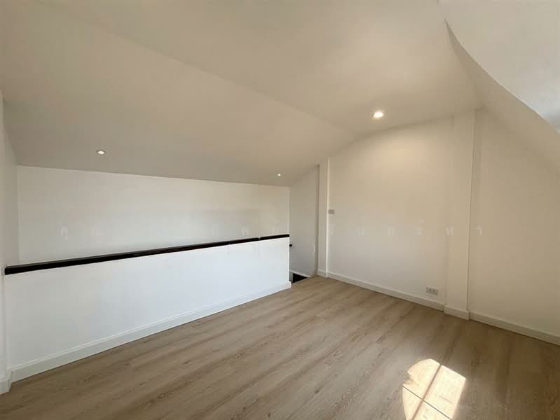 ขาย - หมู่บ้านบุษราคัมริมน้ำ บรมราชชนนี9, กรุงเทพ