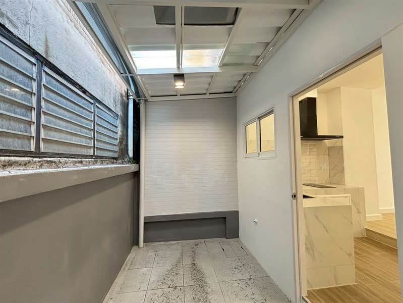 หมู่บ้านบุษราคัมริมน้ำ บรมราชชนนี9, Bangkok, ถนนบรมราชชชนนี, Arun Amarin, Bangkok Noi, Bangkok, 2 Bedrooms, 90 sqm, Townhouse For Sale, by คุณ พรทิพย์ จันทร์หา (ปุ๋ย), 500190470 - DDproperty.com