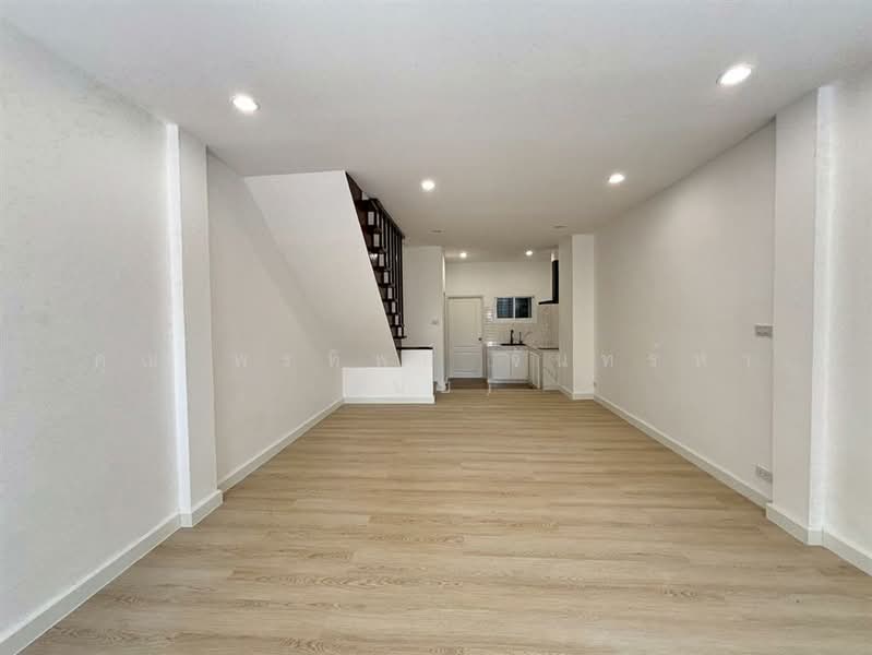 หมู่บ้านบุษราคัมริมน้ำ บรมราชชนนี9, Bangkok, ถนนบรมราชชชนนี, Arun Amarin, Bangkok Noi, Bangkok, 2 Bedrooms, 90 sqm, Townhouse For Sale, by คุณ พรทิพย์ จันทร์หา (ปุ๋ย), 500190470 - DDproperty.com