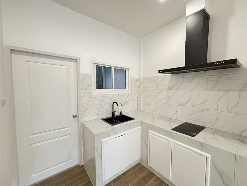 หมู่บ้านบุษราคัมริมน้ำ บรมราชชนนี9, Bangkok, ถนนบรมราชชชนนี, Arun Amarin, Bangkok Noi, Bangkok, 2 Bedrooms, 90 sqm, Townhouse For Sale, by คุณ พรทิพย์ จันทร์หา (ปุ๋ย), 500190470 - DDproperty.com