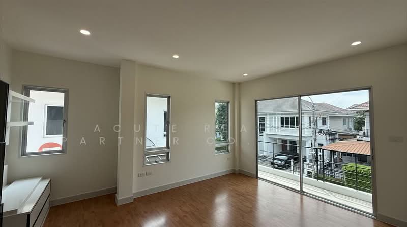 Life Bangkok Boulevard Wongwaen-Onnut 2 : ไลฟ์ บางกอก บูเลอวาร์ด วงแหวน-อ่อนนุช 2, กรุงเทพ, 202-112 ถนน สุขุมวิท 77, ประเวศ, ประเวศ, กรุงเทพ, 202 ตร.ม., บ้านเดี่ยว ขาย, โดย Acute Realty Partner Co.,Ltd., 500190485 - DDproperty.com