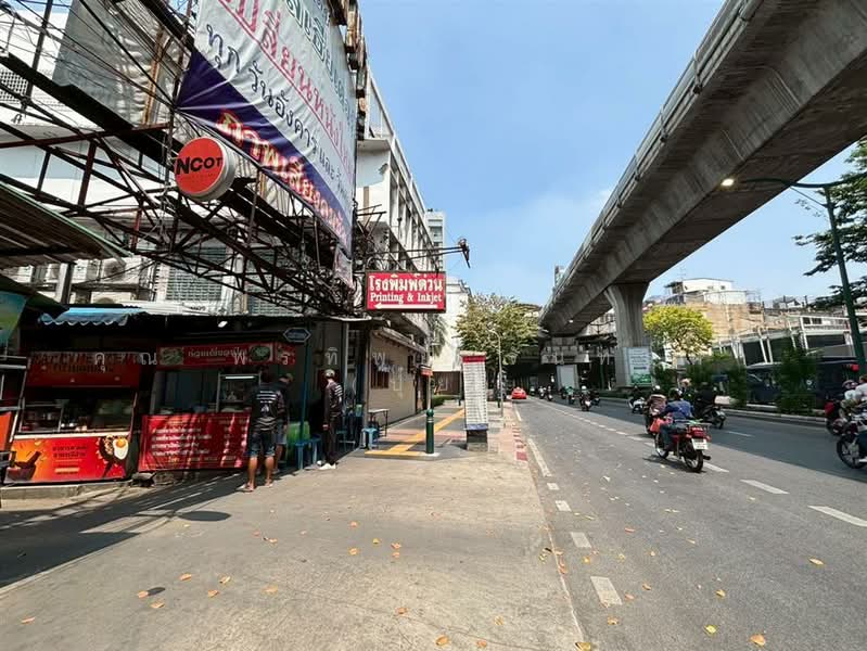 อาคารพาณิชย์ 3.5 ชั้น 12 ตร.ว. อาคารพาณิชย์ ใกล้รถไฟฟ้า BTS สะพานควาย ถนนพหลโยธิน, Bangkok, ถนนพหลโยธิน, Phaya Thai, Phaya Thai, Bangkok, , 70 sqm, Shophouse For Sale, by คุณ พรทิพย์ จันทร์หา (ปุ๋ย), 500190503 - DDproperty.com