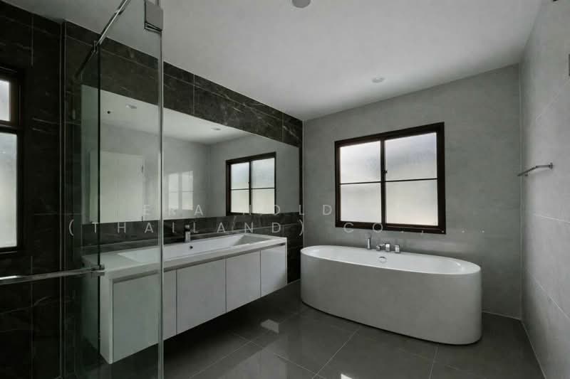 Setthasiri Phahol-Watcharapol, Bangkok, Sukhaphiban 5 Soi 16, Tha Rang, Bang Khen, Bangkok, 4 Bedrooms, 320 sqm, Single Detached House For Sale, by ERA Holding (Thailand) Co., Ltd., 500190693 - DDproperty.com