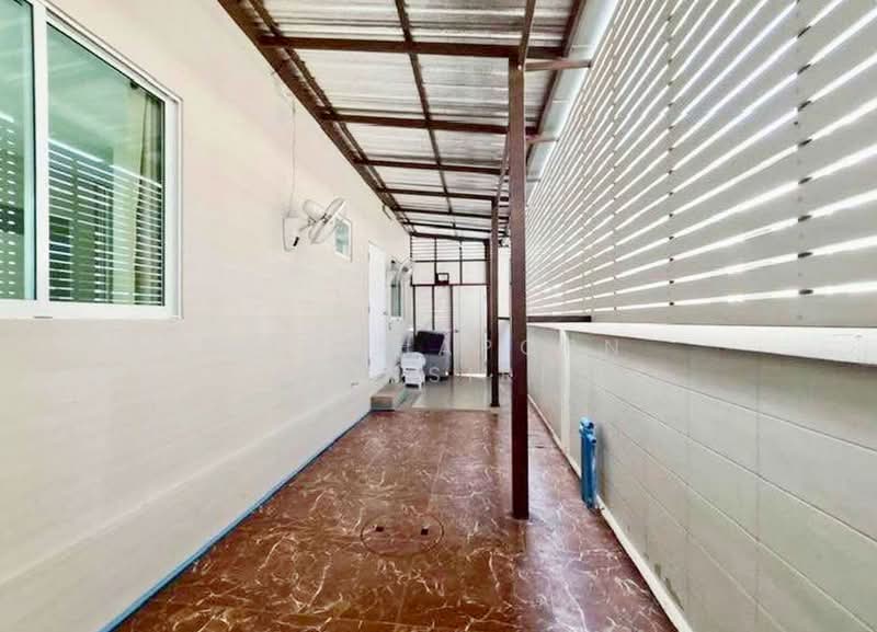 บ้านสวยในโครงการ ให้เช่า – ใกล้มีโชคพลาซ่า เพียง 5 นาที ค่าเช่า 30,000 บาท / เดือน รหัสทรัพย์ : No.5, Chiang Mai, San Sai Noi, San Sai, Chiang Mai, 3 Bedrooms, 150 sqm, Single Detached House For Rent, by Rutchaporn Tunsiri, 500190734 - DDproperty.com