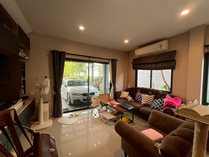 V Compound Ratchaphruek-Pinklao : วี คอมพาวด์ ราชพฤกษ์ - ปิ่นเกล้า, นนทบุรี, ซอยสวนผัก 32, มหาสวัสดิ์, บางกรวย, นนทบุรี, 120 ตร.ม., ทาวน์เฮ้าส์ ขาย, โดย คุณ มนต์ชัย ปานนพพา (เอ็กซ์), 500190739 - DDproperty.com