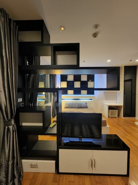 Villa Sathorn, Bangkok, 5 KrungThonBuri Road, Khlong Ton Sai, Khlong San, Bangkok, 1 Bedroom, 44 sqm, Condo For Rent, by Tanakrit Chotbuddkayan, 500190837 - DDproperty.com