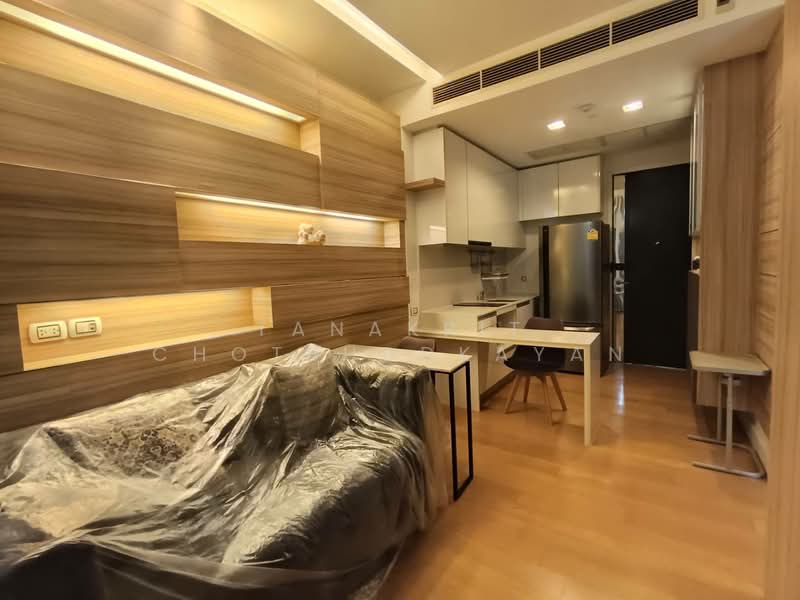 Equinox Phahol Vibha, Bangkok, 345 Paholyothin Road, Jom Phon, Chatuchak, Bangkok, 1 Bedroom, 39 sqm, Condo For Sale, by Tanakrit Chotbuddkayan, 500190850 - DDproperty.com