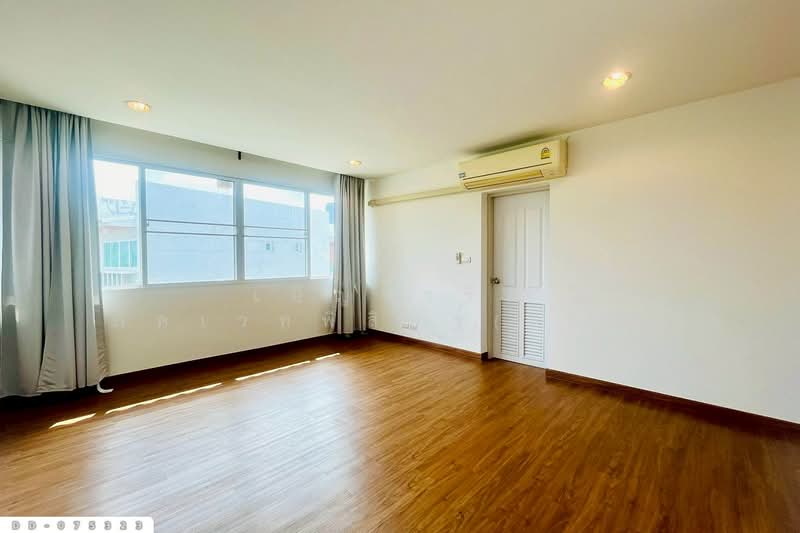 Kunsiri Townhome, Rayong, Noen Phra, Muang Rayong, Rayong, 3 Bedrooms, 230 sqm, Townhouse For Sale, by Benchawarin Pakkawetppisit, 500190851 - DDproperty.com