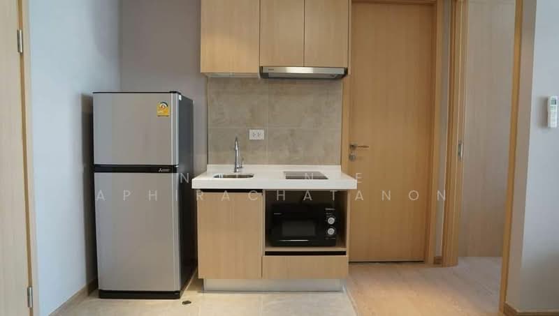 Regal Sathon-Naradhiwas, Bangkok, Naradhiwas Rajanagarindra Road, Thung Maha Mek, Sathon, Bangkok, 1 Bedroom, 35 sqm, Condo For Sale, by Natrinee Aphirachatanon, 500190902 - DDproperty.com
