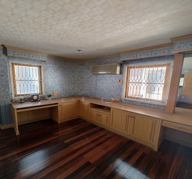 Baan Areesamphan Soi 4, Bangkok, Phaya Thai, Phaya Thai, Bangkok, 7 Bedrooms, 450 sqm, Single Detached House For Sale, by มาลี สุธน, 500190940 - DDproperty.com