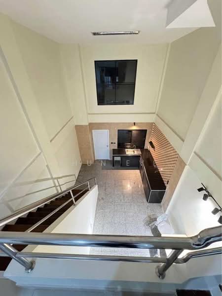 Newly renovated Townhouse at Town in town 19 ( SPSEVE1778 ), Bangkok, ทาวน์อินทาวน์ ซอย 19, Phlapphla, Wang Thonglang, Bangkok, 4 Bedrooms, 249 sqm, Townhouse For Rent, by Khun Eve, 500190965 - DDproperty.com